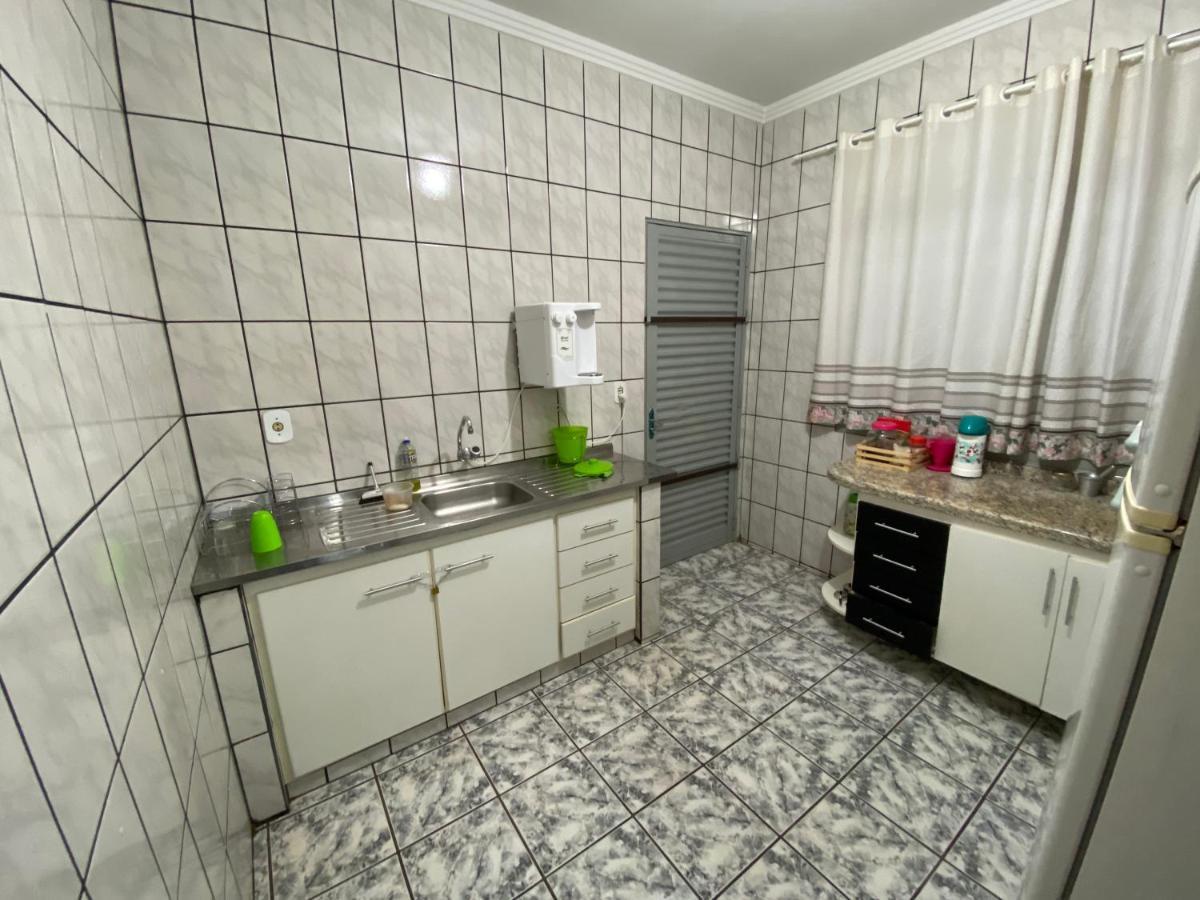 Casa Em Caldas Novasヴィラ エクステリア 写真