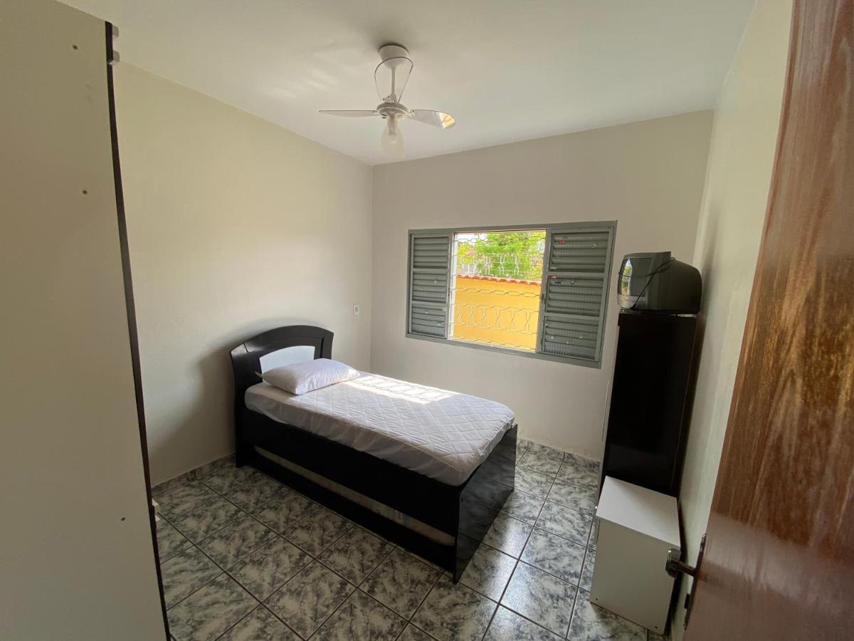 Casa Em Caldas Novasヴィラ エクステリア 写真