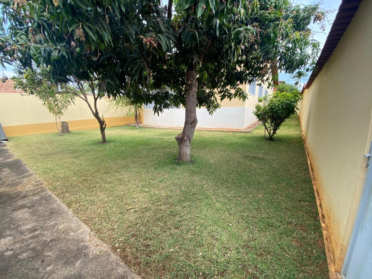 Casa Em Caldas Novasヴィラ エクステリア 写真