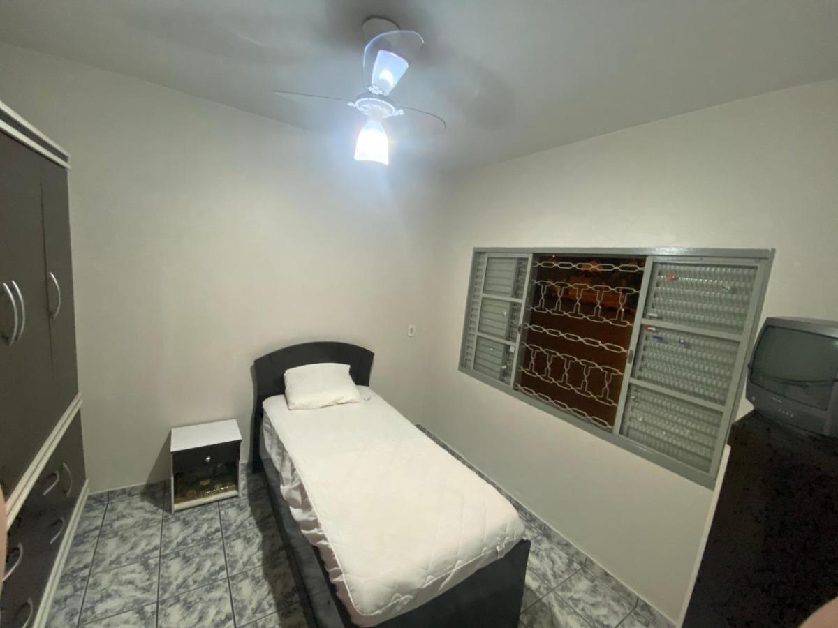 Casa Em Caldas Novasヴィラ エクステリア 写真